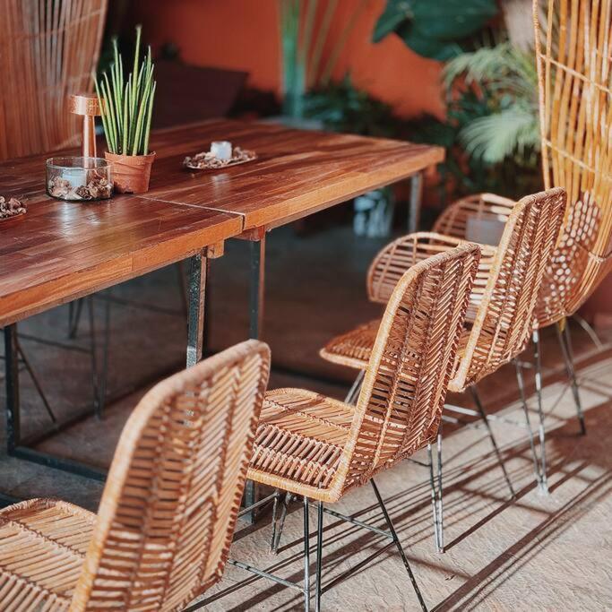 Apartment Bay Garden: Tropical Pool Villay Manila
